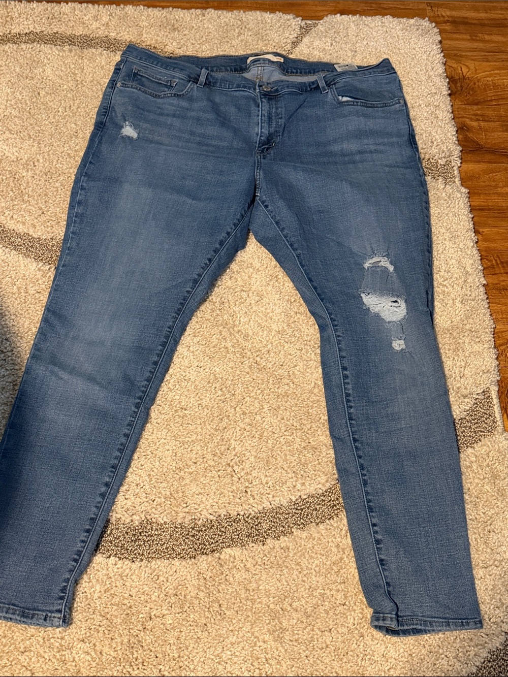 Levi's Women's Blue Ripped Skinny Jeans